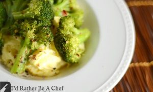 Spicy Broccoli with Scrambled Eggs