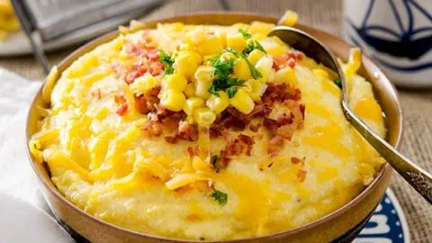 The Best Creamy Grits with Cheese