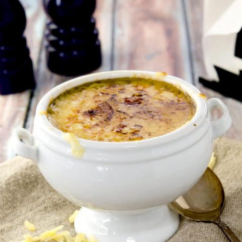 A delicious blonde French Onion Soup Recipe that warms the soul. Perfect for spring or fall, this recipe has it all!