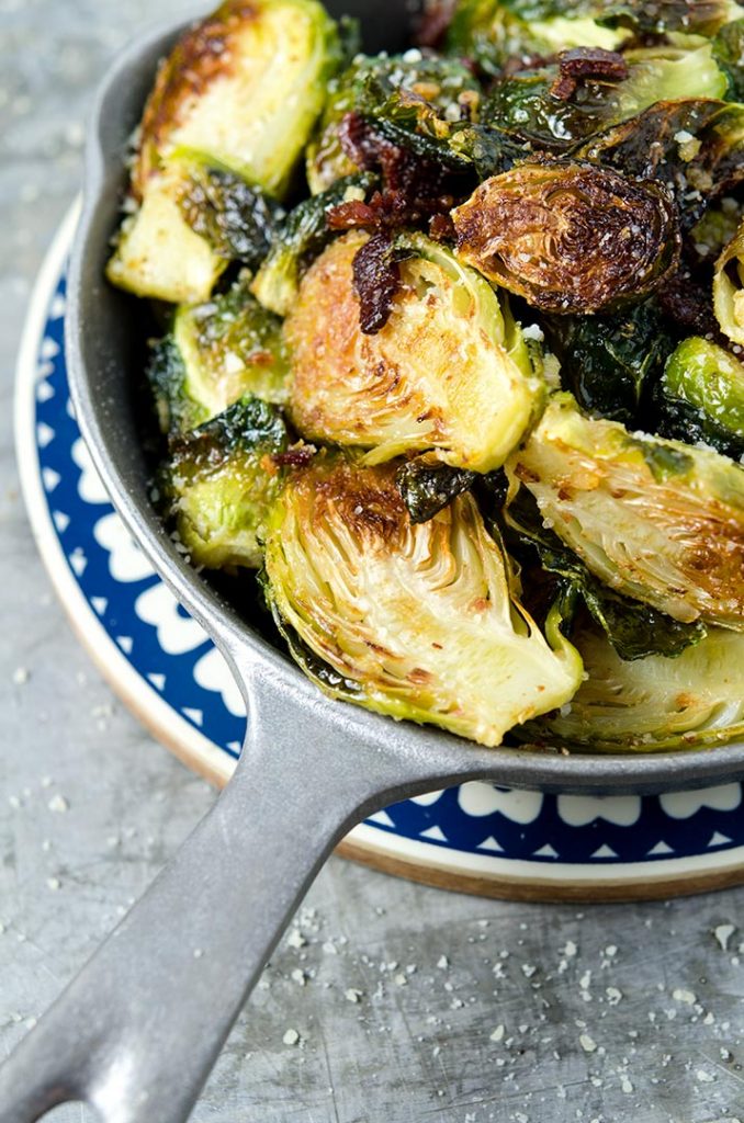 Enjoy these roasted brussels sprouts with bacon, garlic and shallots tonight for dinner!
