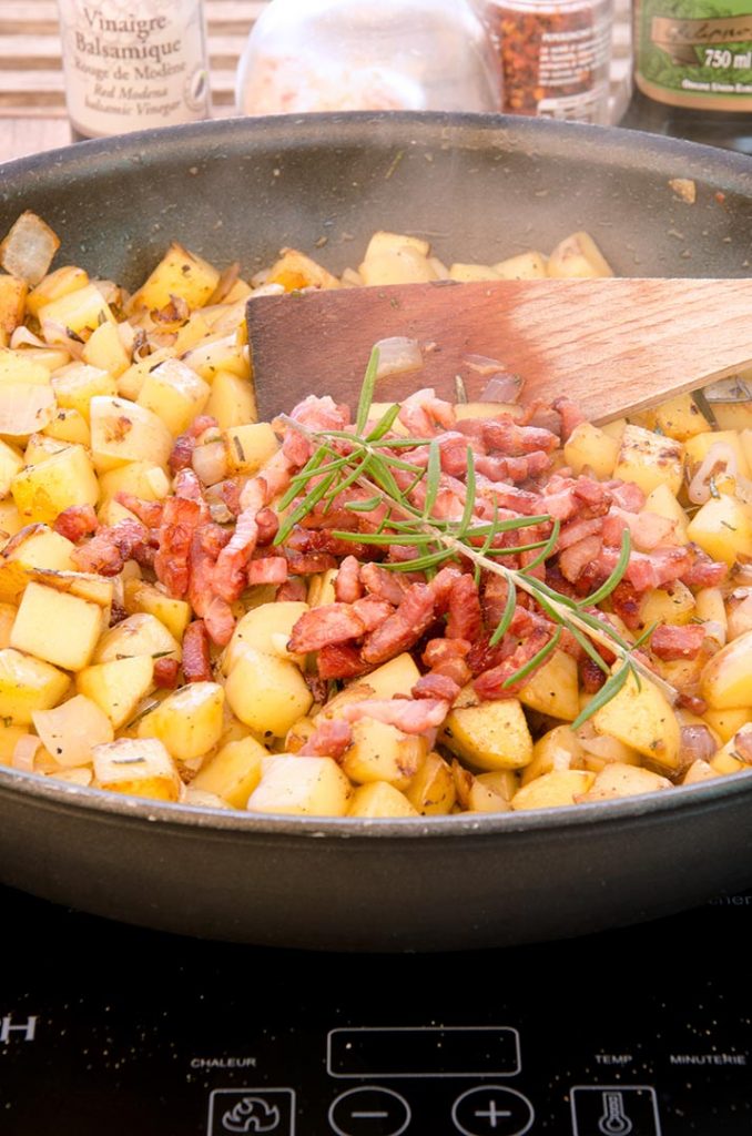 Building flavor in this homemade hash browns recipe is simple with bacon, rosemary and garlic!