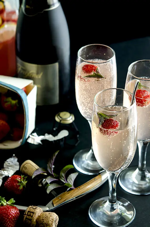 Top off your Summer Fling with some chilled Champagne, Cava or sparking water.