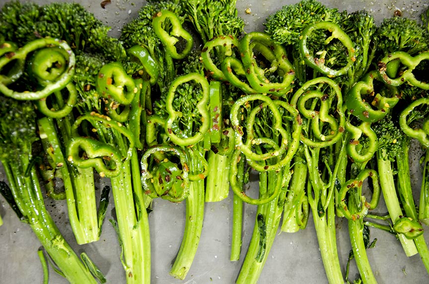 spicy roasted broccolini