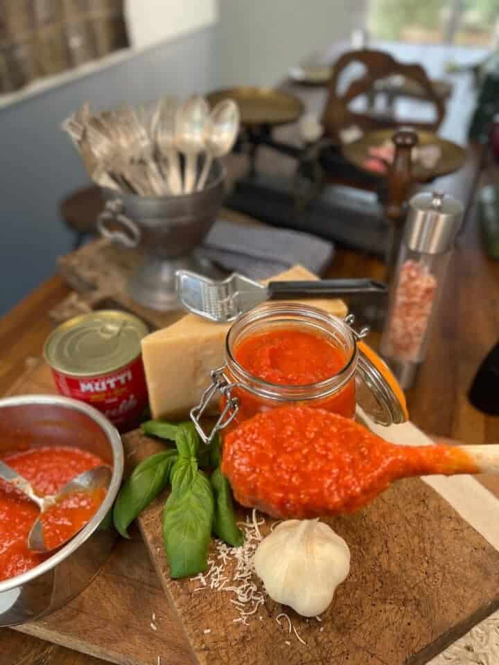 Homemade Tomato Sauce Recipe 🍅 - I'd Rather Be A Chef