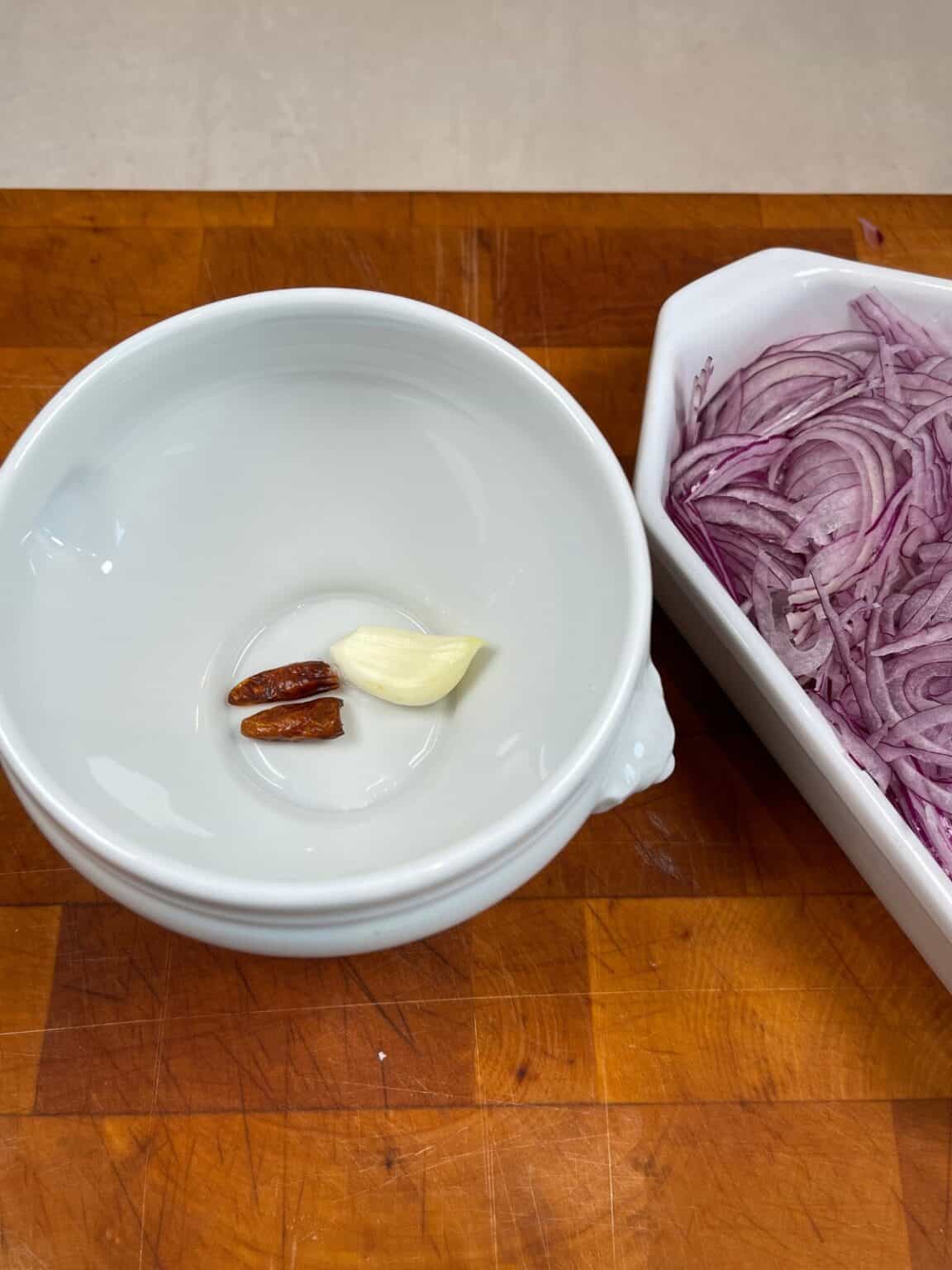 Easy to Make Pickled Red Onions low carb & keto. I'd Rather Be A Chef