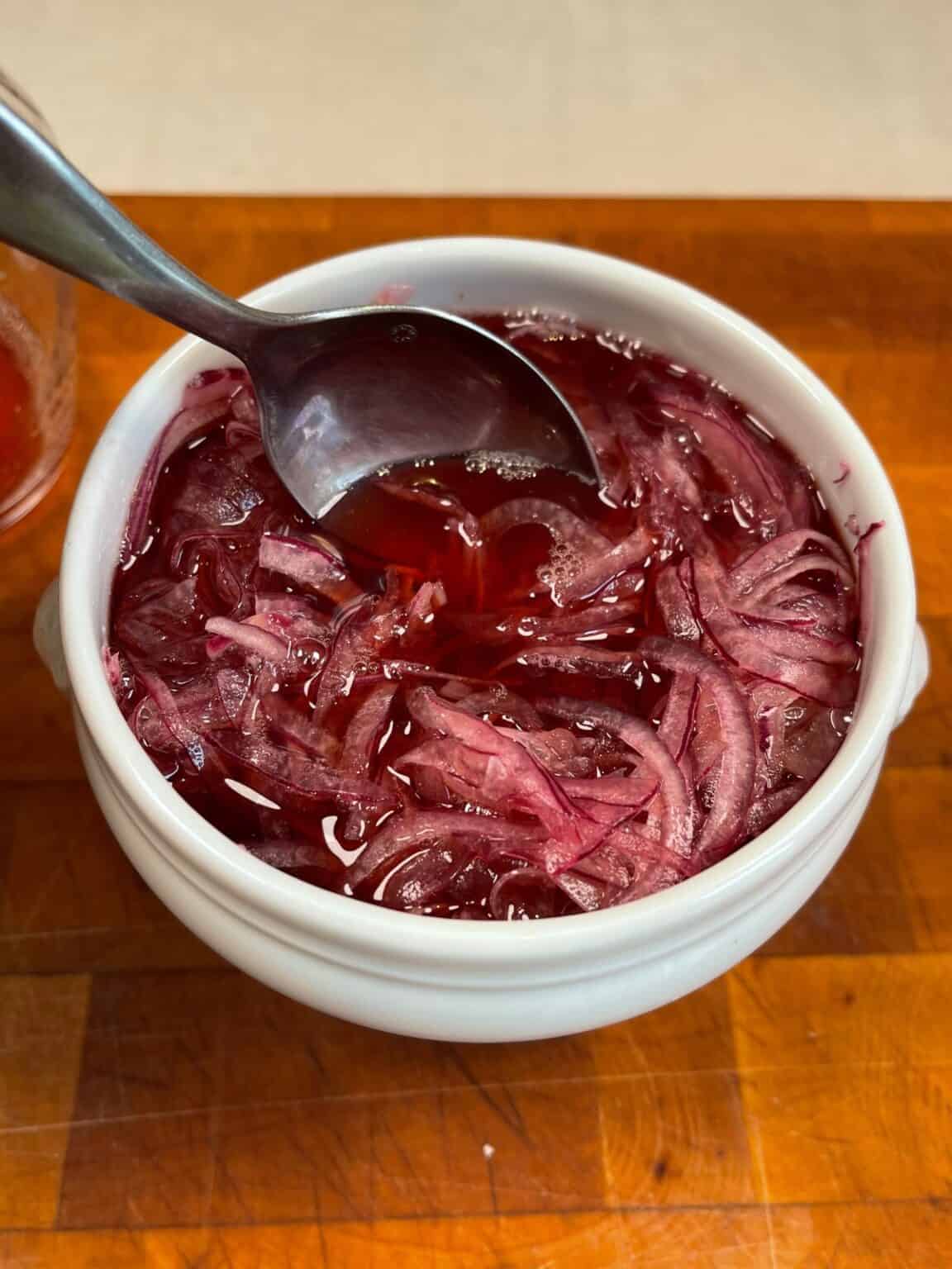 Easy to Make Pickled Red Onions low carb & keto. I'd Rather Be A Chef