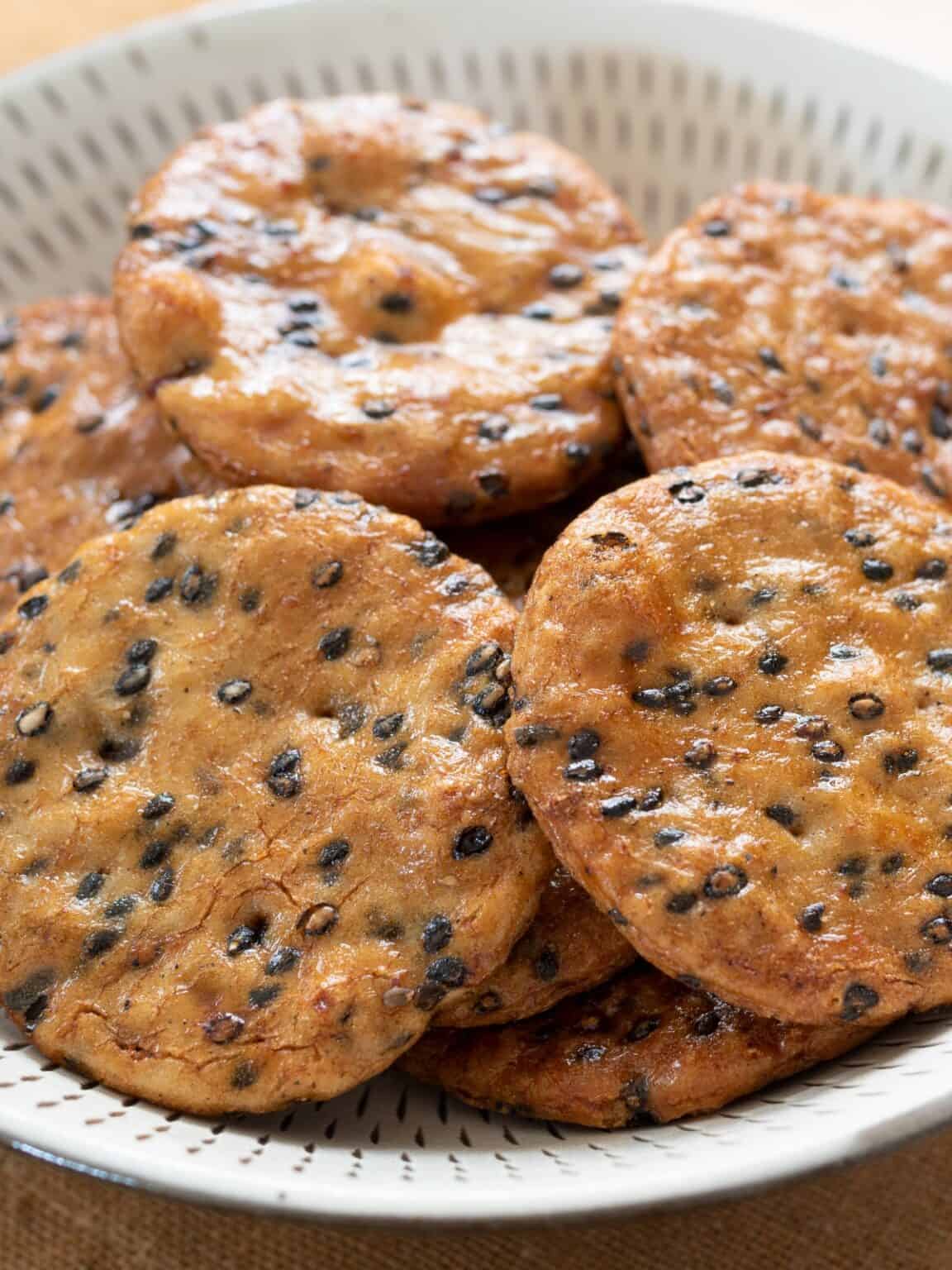 Are Rice Crackers a Healthy LowCarb Snack? I'd Rather Be A Chef