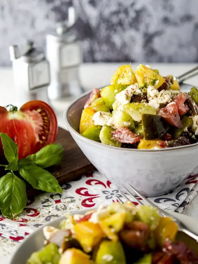 Tomato Feta Salad: An Absolute Low Carb Favorite