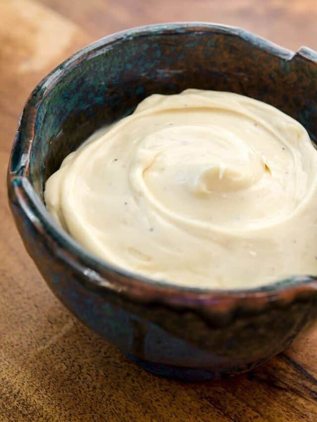 2-Minute Paleo Mayo: Easy Homemade Mayo Recipe
