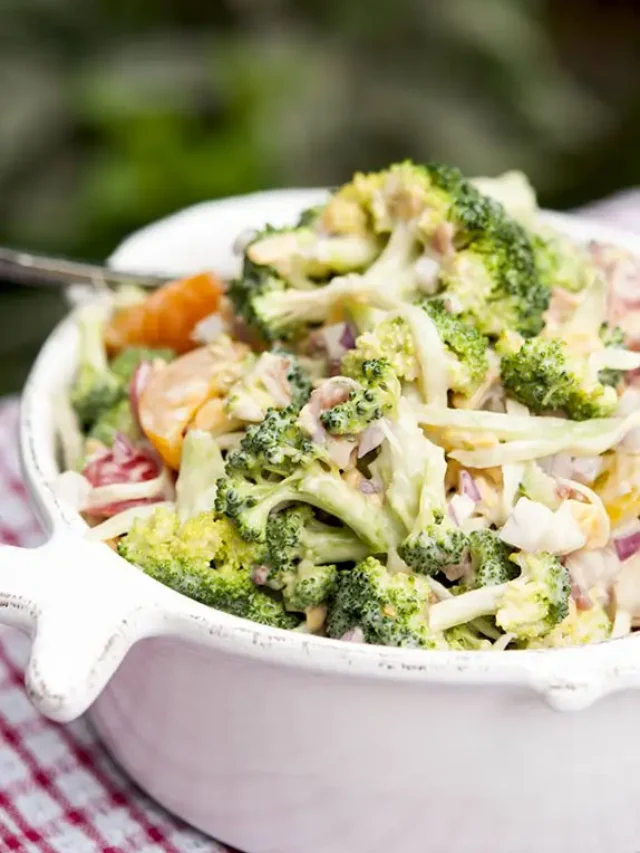 Best Broccoli Salad Recipe Ever!