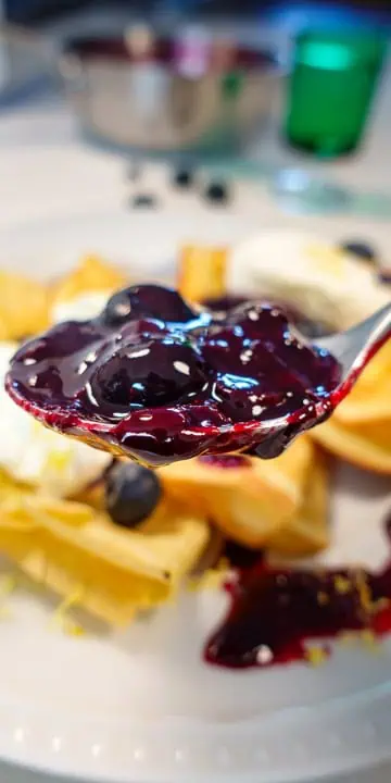 low-carb-fruit-compote