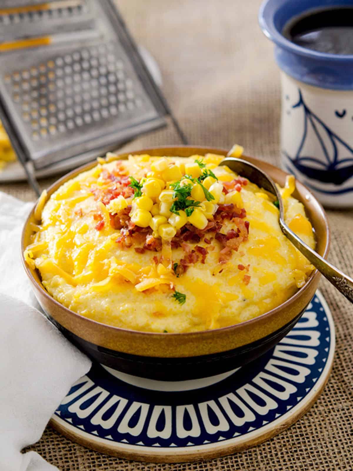 Creamy Grits with Cheese Recipe 🥘 - I'd Rather Be A Chef